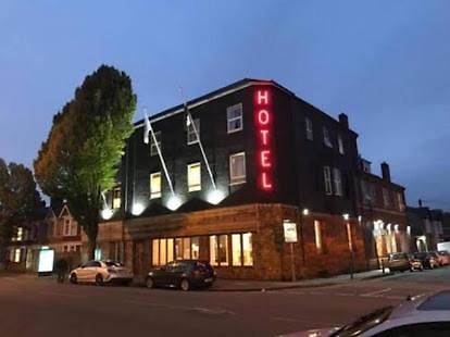 Hotels 24-7 - The Old Victoria Hotel نيوبورت المظهر الخارجي الصورة